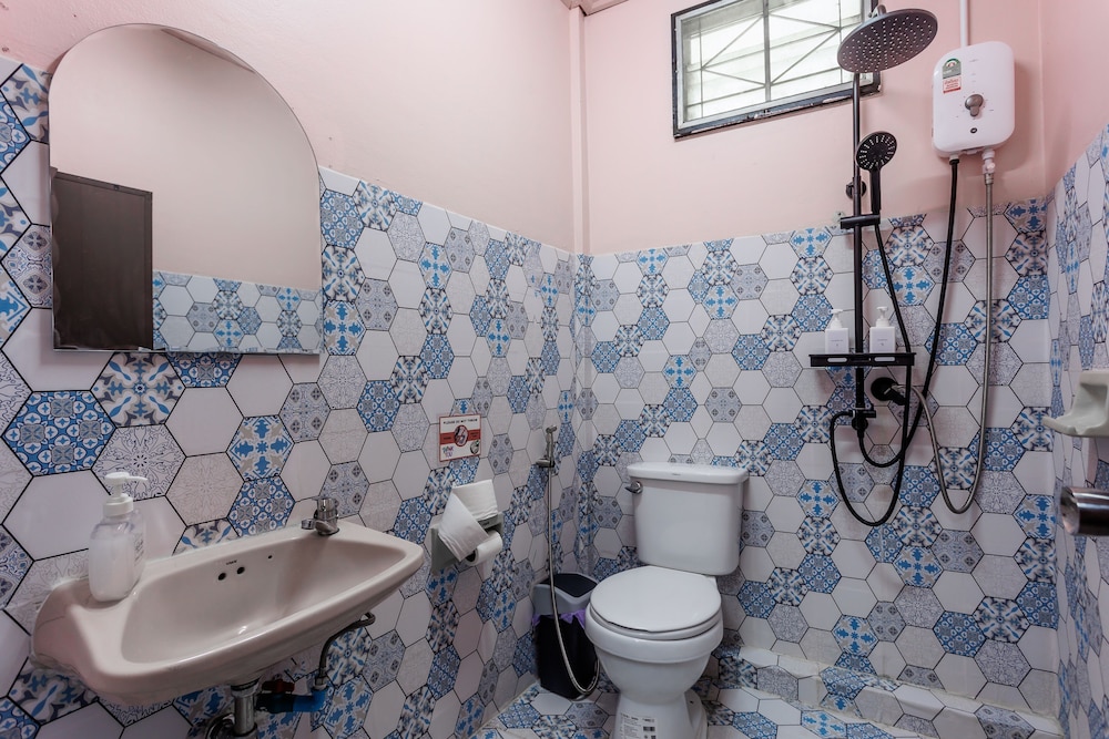 baan mee suk ayutthaya hostel