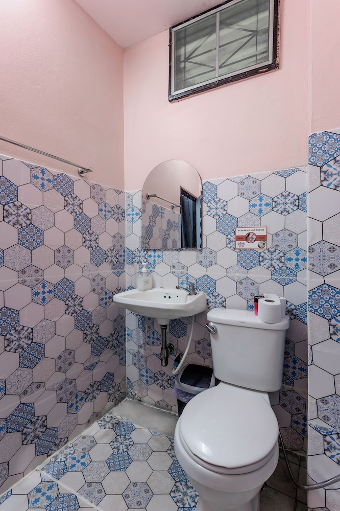 baan mee suk ayutthaya hostel