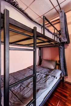 baan mee suk ayutthaya hostel