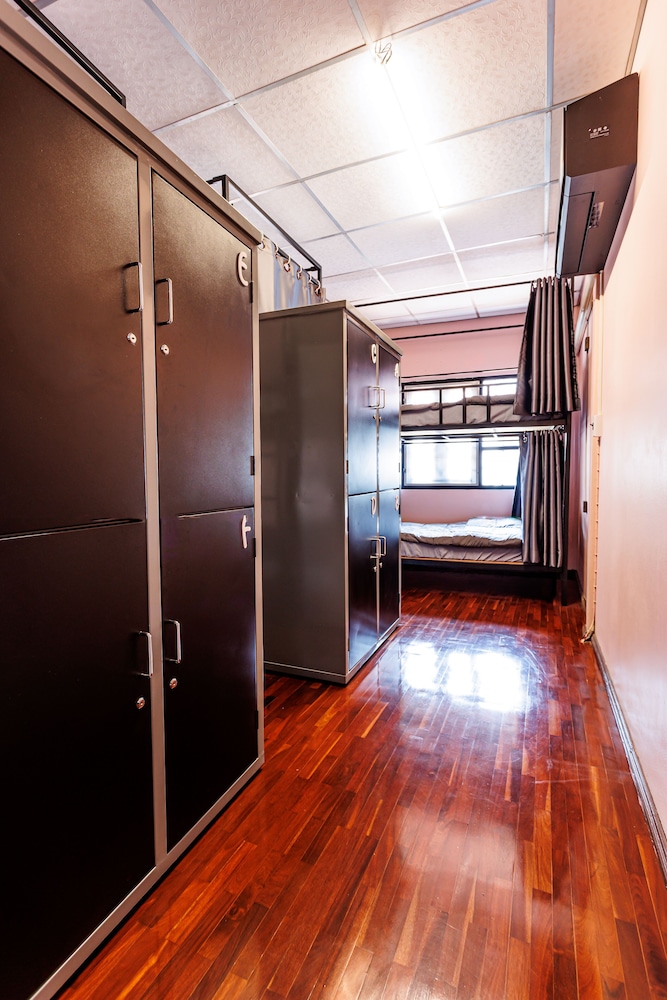 baan mee suk ayutthaya hostel