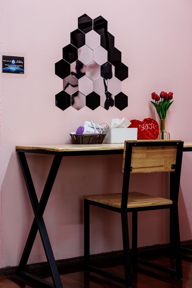 baan mee suk ayutthaya hostel