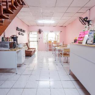 baan mee suk ayutthaya hostel