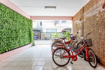 baan mee suk ayutthaya hostel