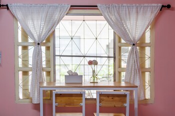 baan mee suk ayutthaya hostel