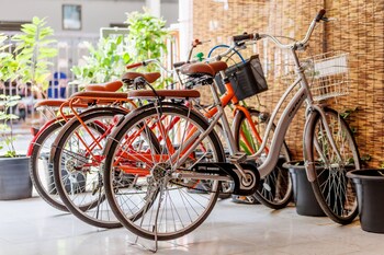 baan mee suk ayutthaya hostel