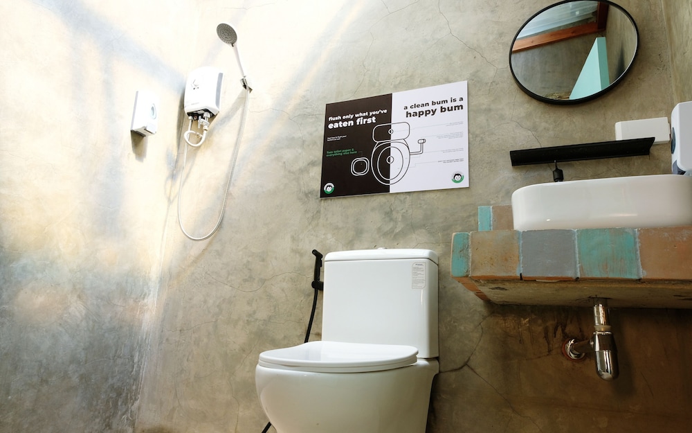 mad monkey dumaguete