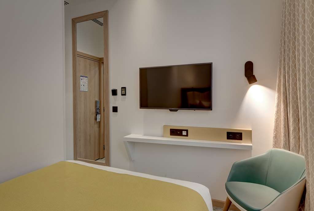 best western plus hotel comedie saint roch