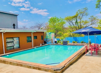 woodpeckers guest house