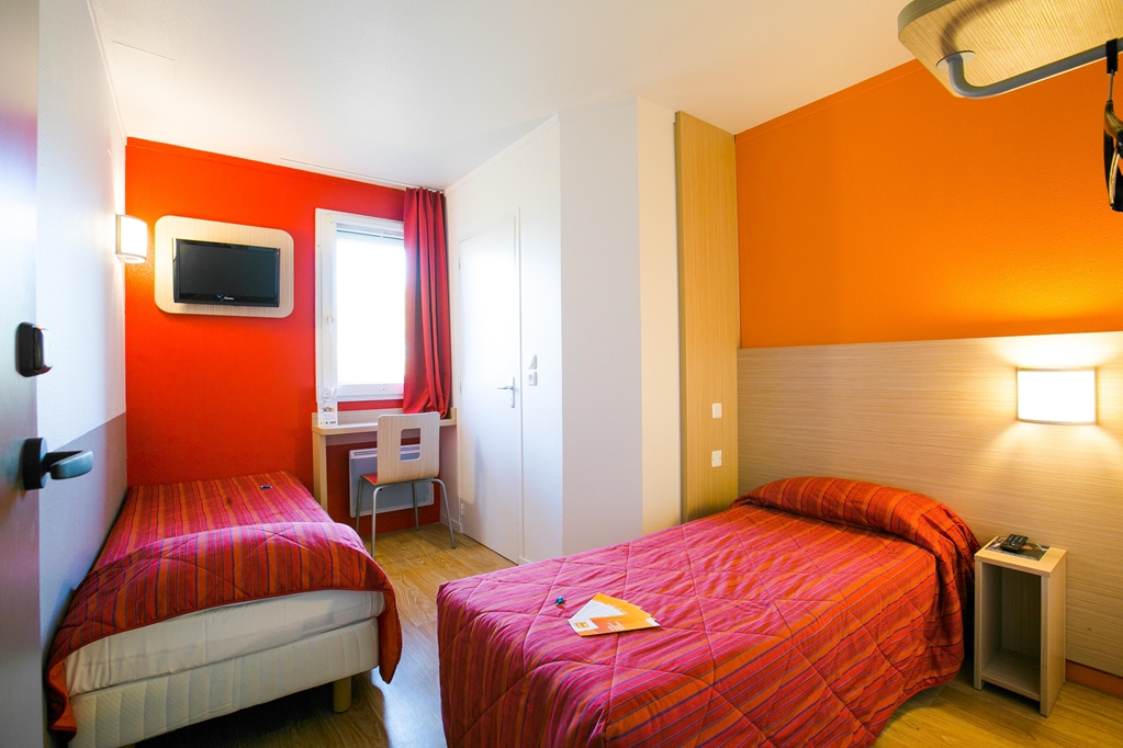 premiere classe angers sud les ponts de ce