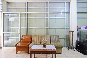 spot on 91563 hotel meilias