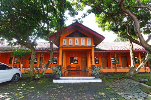 spot on 91563 hotel meilias