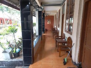 spot on 91563 hotel meilias