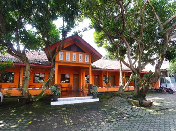 spot on 91563 hotel meilias