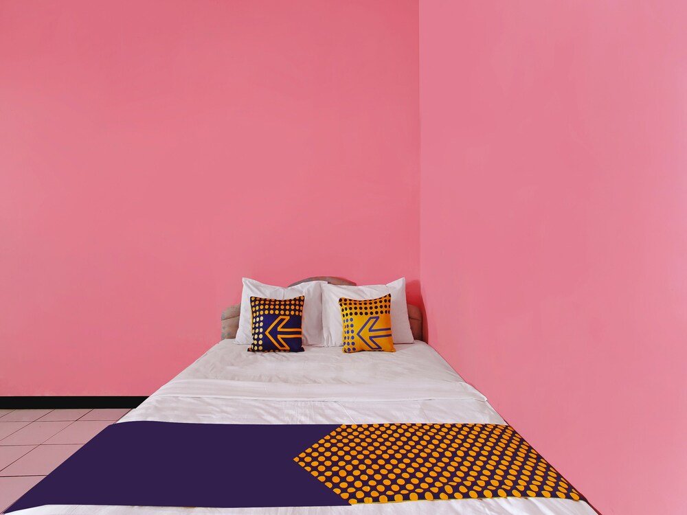 spot on 91563 hotel meilias
