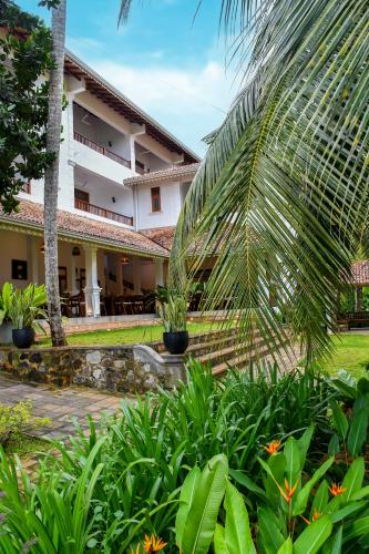 serenity boutique unawatuna