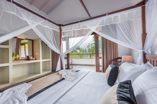 serenity boutique unawatuna