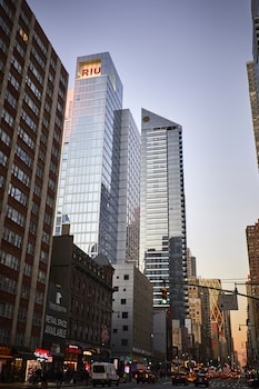 hotel riu plaza new york times square