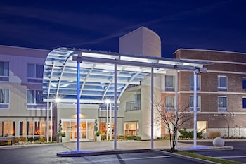 Holiday Inn Express Indianapolis-Fishers By Ihg,Near Fishers Banquet Center,3 star