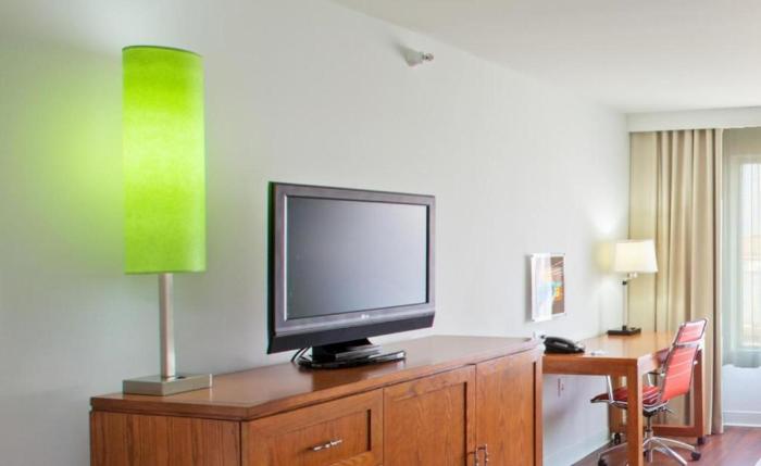 holiday inn express indianapolis fishers by ihg