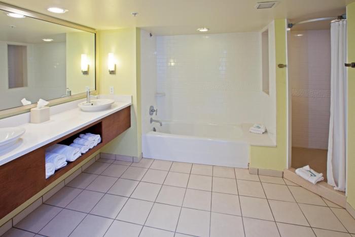 holiday inn express indianapolis fishers by ihg