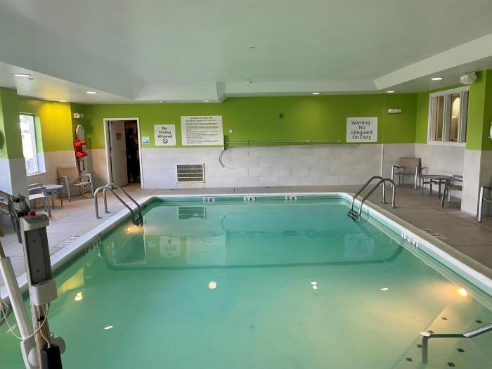 holiday inn express indianapolis fishers by ihg