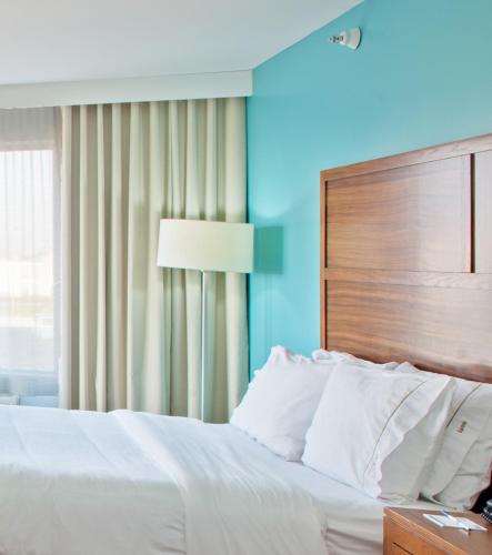 holiday inn express indianapolis fishers by ihg