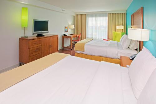 holiday inn express indianapolis fishers by ihg