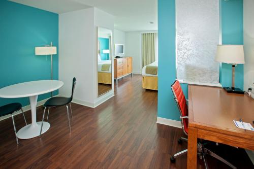 holiday inn express indianapolis fishers by ihg