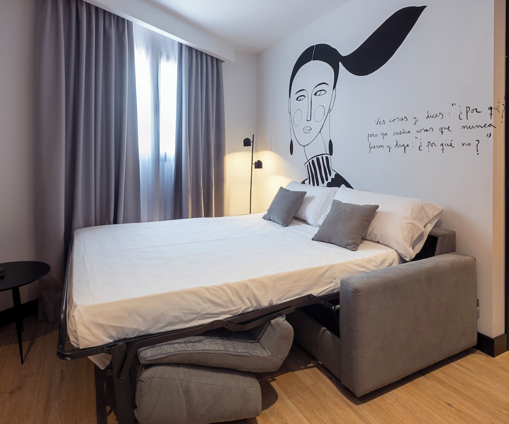 hotel sercotel plana suites