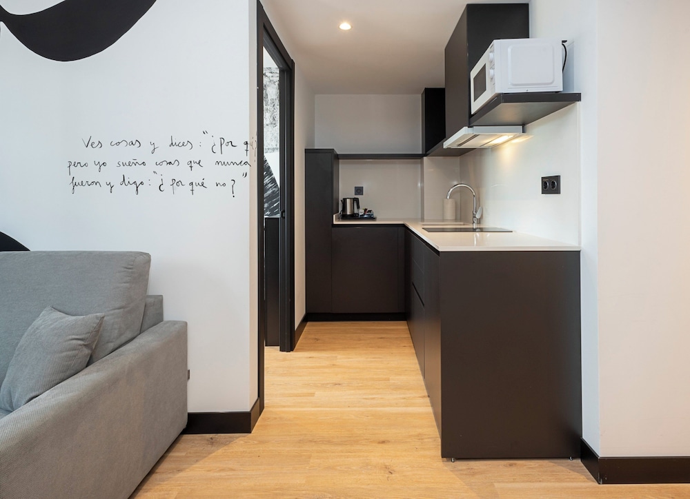 hotel sercotel plana suites