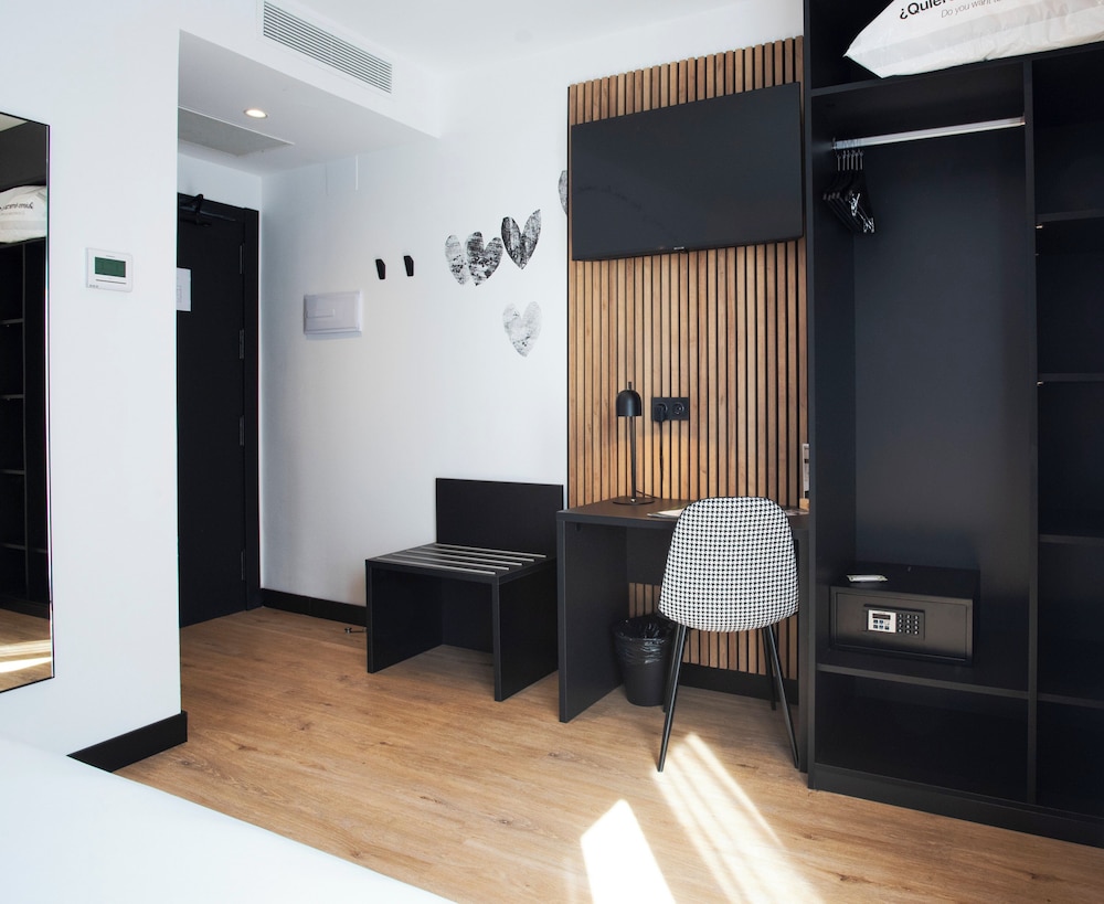 hotel sercotel plana suites