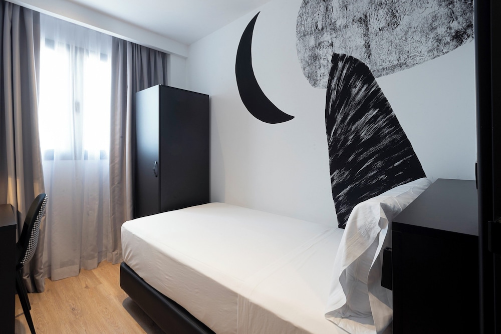 hotel sercotel plana suites