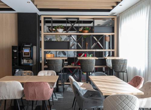hotel sercotel plana suites