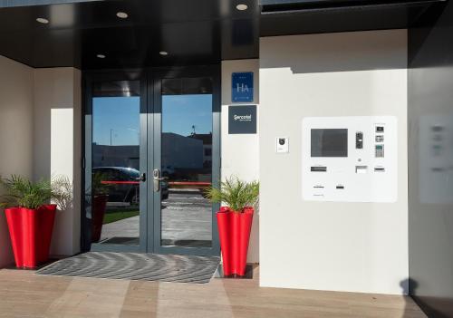 hotel sercotel plana suites
