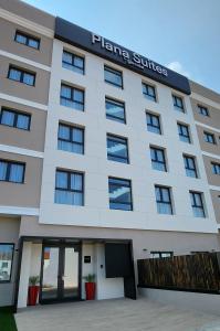 hotel sercotel plana suites