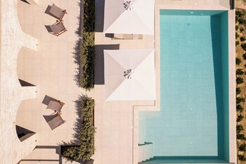 reveli suites