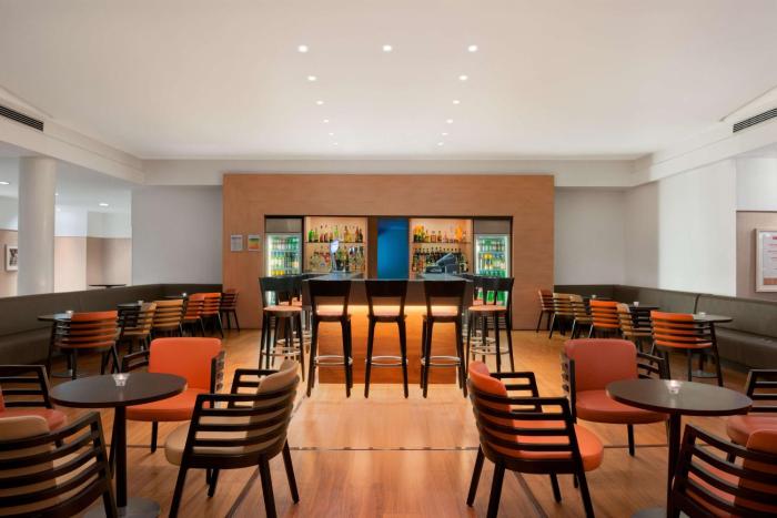 hilton garden inn rome airport