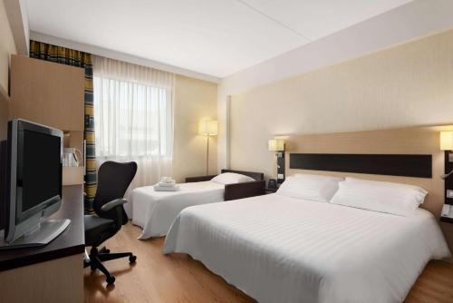 hilton garden inn rome airport