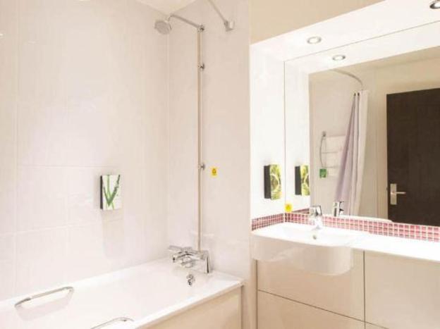 premier inn london city aldgate