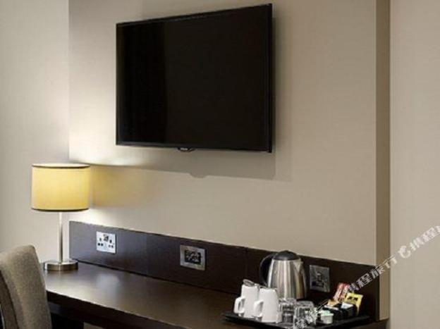 premier inn london city aldgate