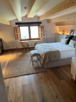 hotel santa llucia rupit