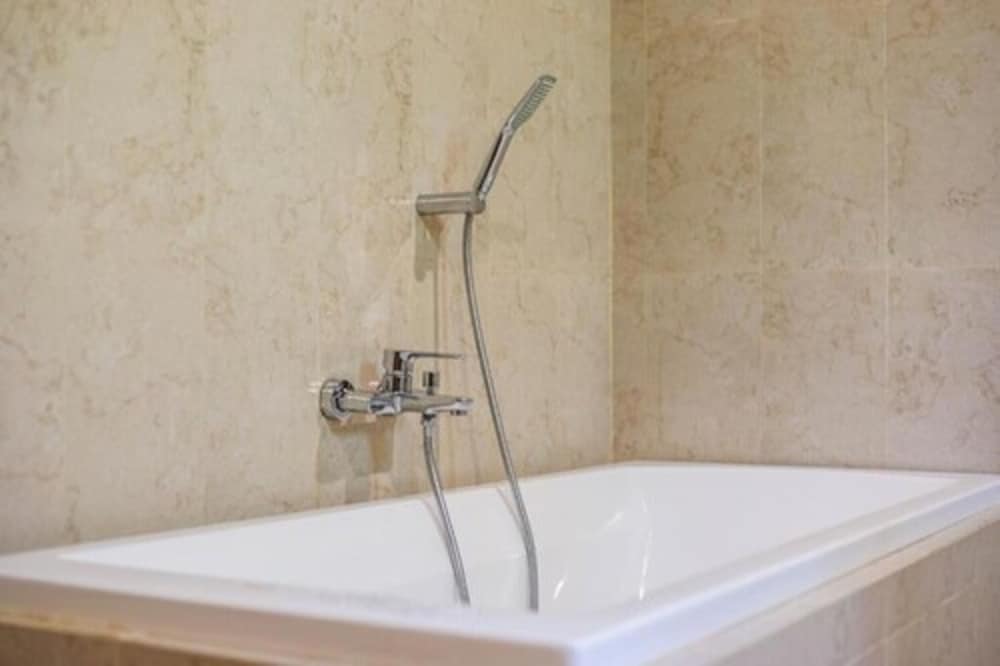 bb resort villa and spa