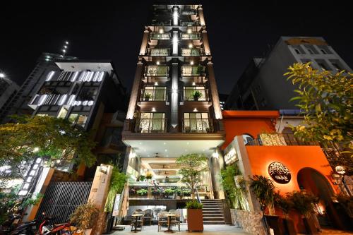 la opera saigon hotel