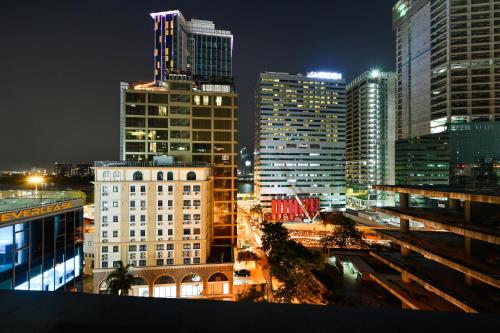 la opera saigon hotel