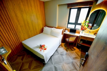 la opera saigon hotel