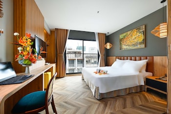 la opera saigon hotel