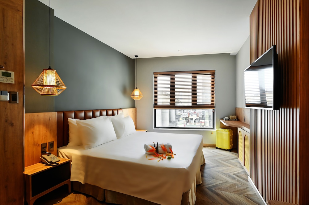 la opera saigon hotel