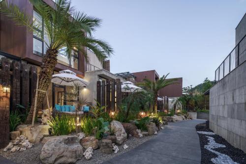 deer chaser hotel