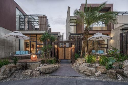 deer chaser hotel