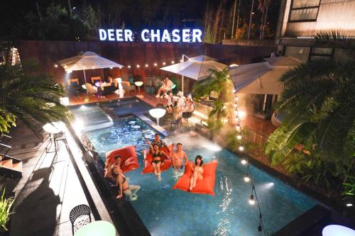 deer chaser hotel